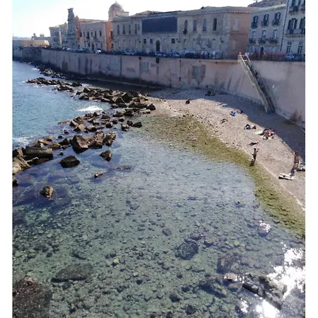 La Bella Mati * Συρακούσες